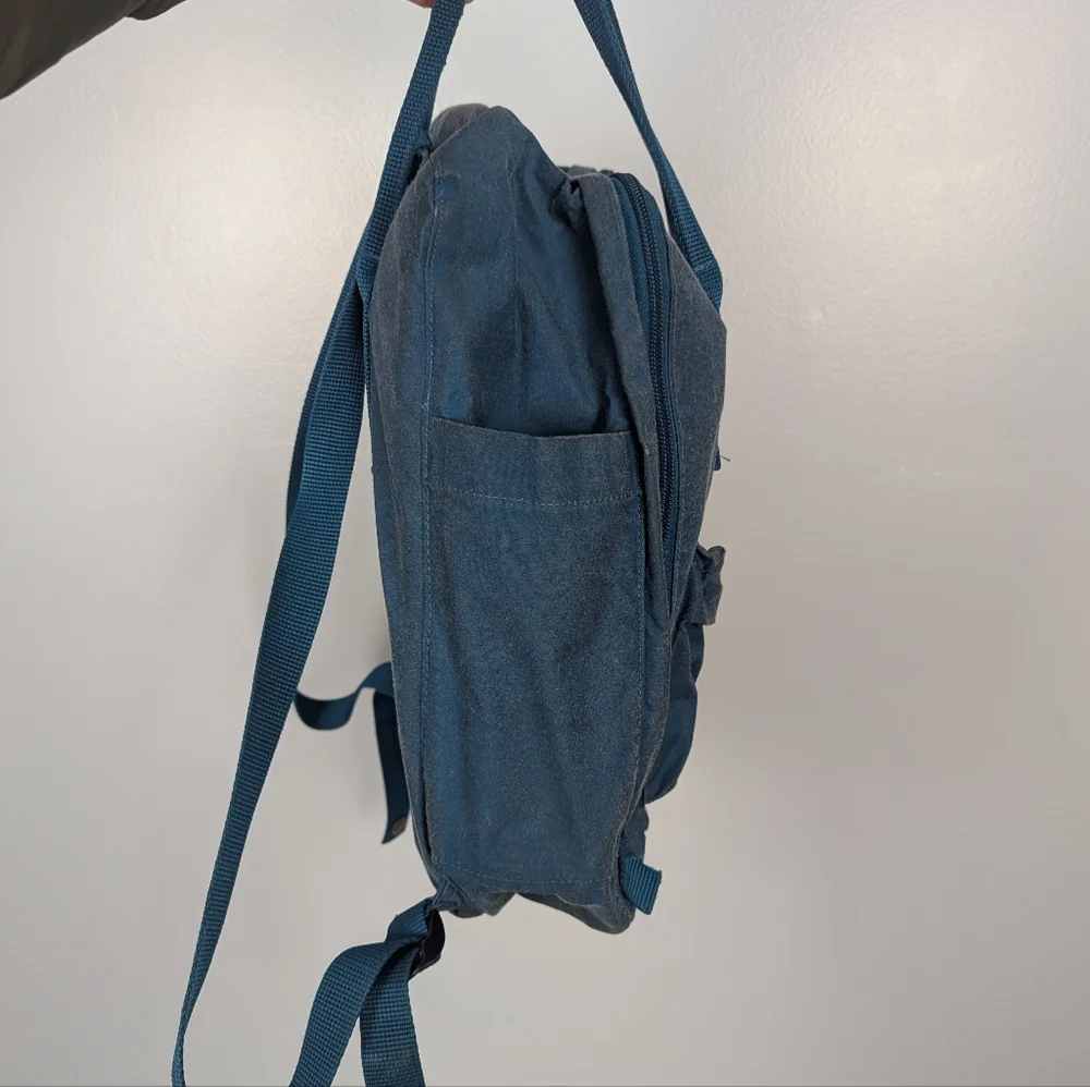 Fjallraven Classic Kånken Teal Backpack 16L